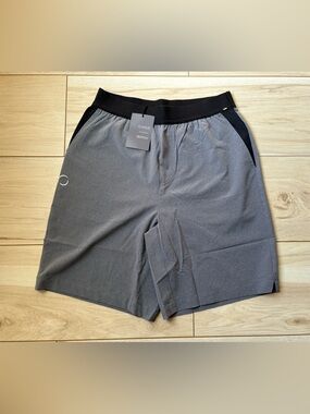 OHMME Mens Athletic Shorts Gray Training Gym Workout Shorts NWT Size Small